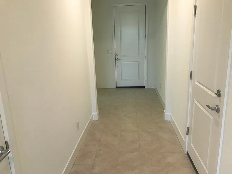 475 River St — Photo 4