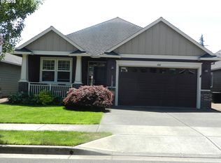 688 Fairwood Cres, Woodburn, OR