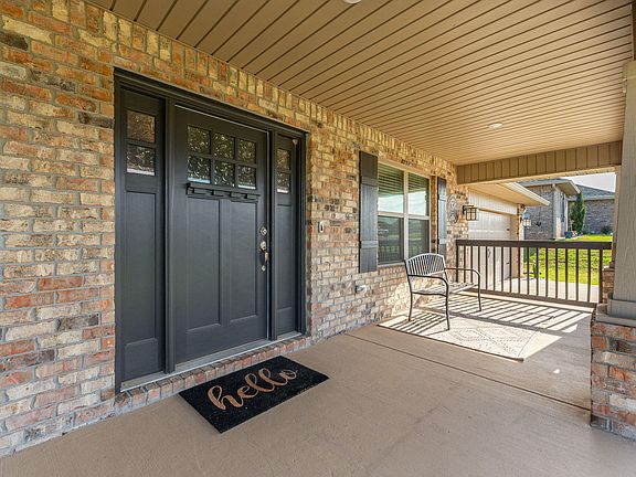 3rd image of 2218 Jernigan Dr