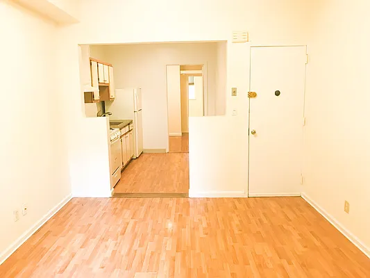 Rented by Showcase Realty | media 6