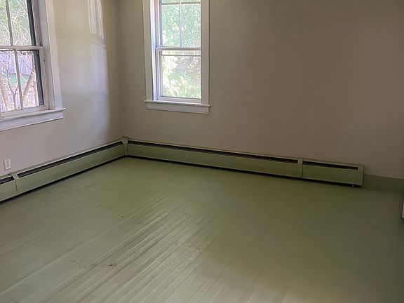 3rd image of 376 Salmon Brook St APT 6