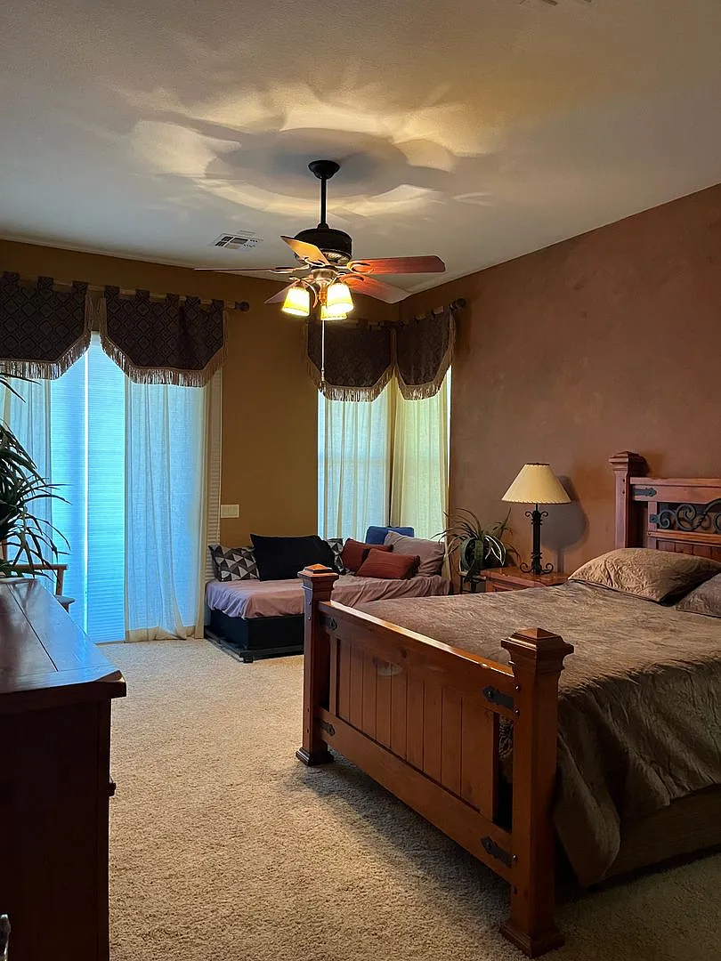 Winter Vacation Rental-2 Bedroom/2 Bath — Photo 4