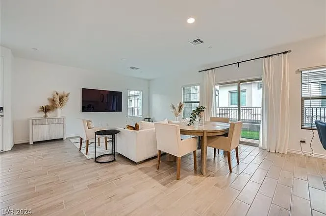 600 N Carriage Hill Dr #1201 — Photo 12