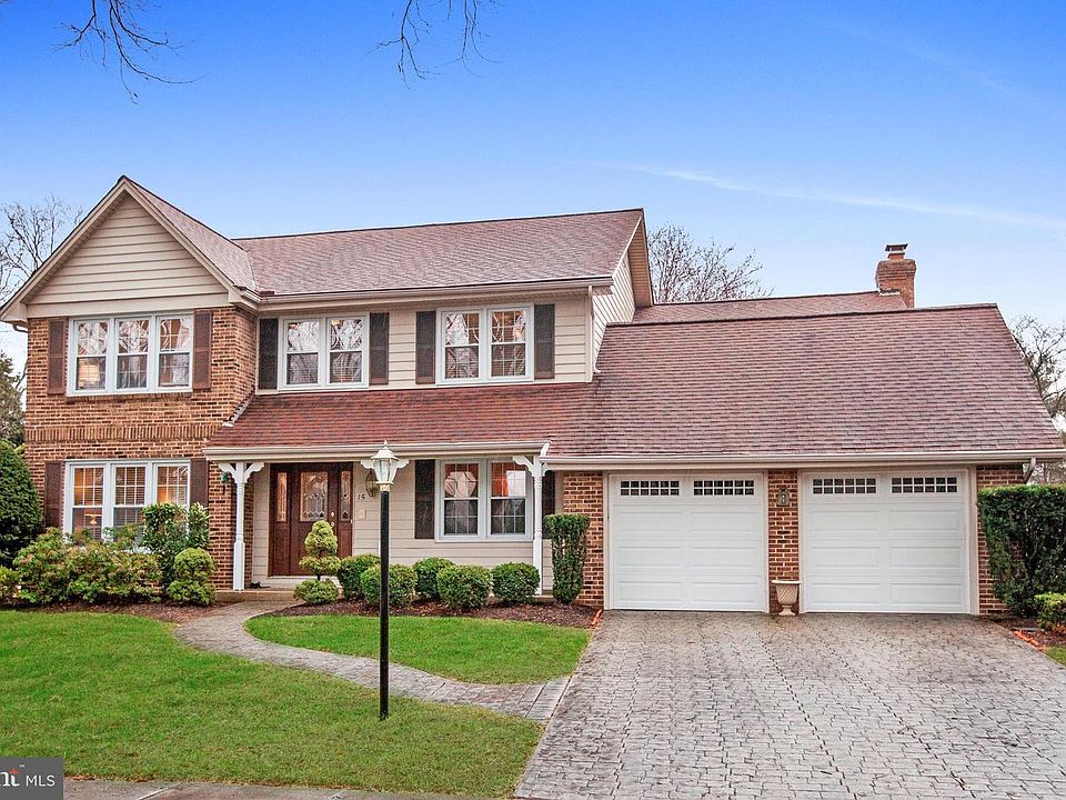 15 Fairwood Ct, Rockville, MD 20850 Zillow