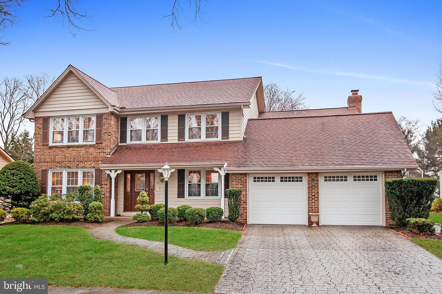 15 Fairwood Ct photo 1