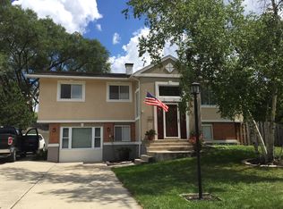 1515 Highland Blvd, Hoffman Estates, IL 60169