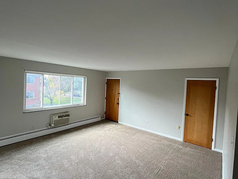 732 Highland Ave #4 — Photo 5