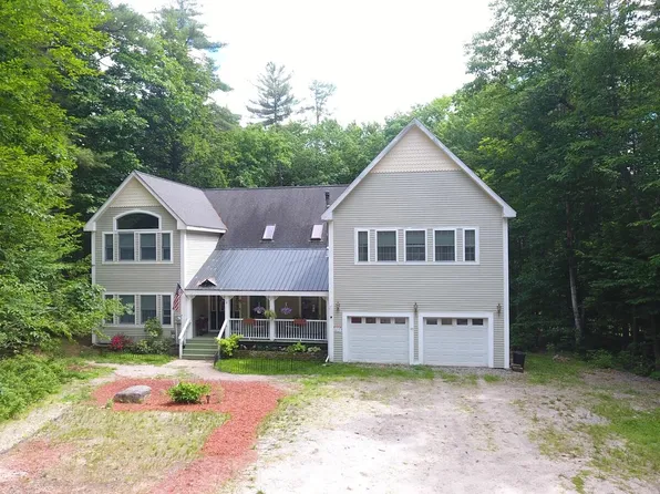 9 South Bay Road, Bridgton, ME 04009