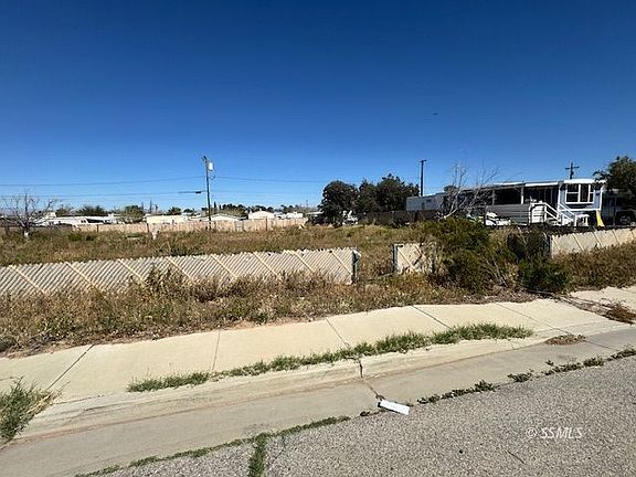 3rd image of 1414 W Boston Ave