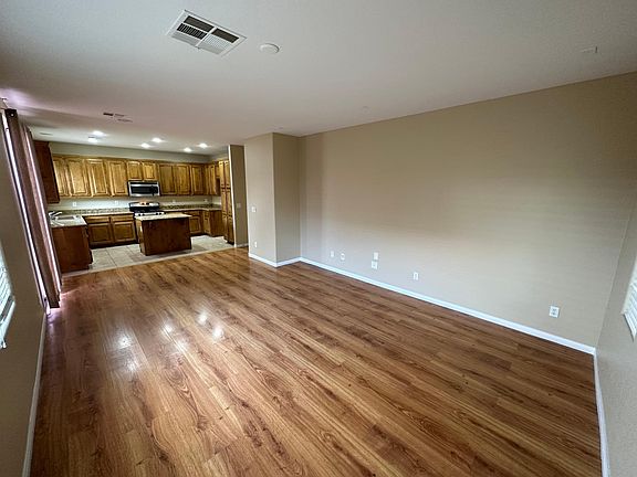 5th image of 10951 Florence Hills St