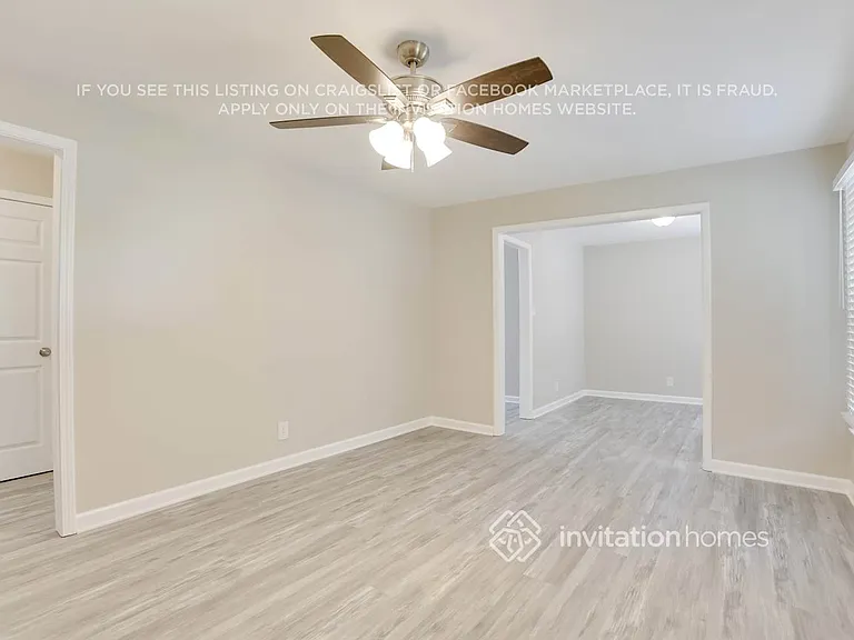 3459 Brookfield Ln — Photo 4