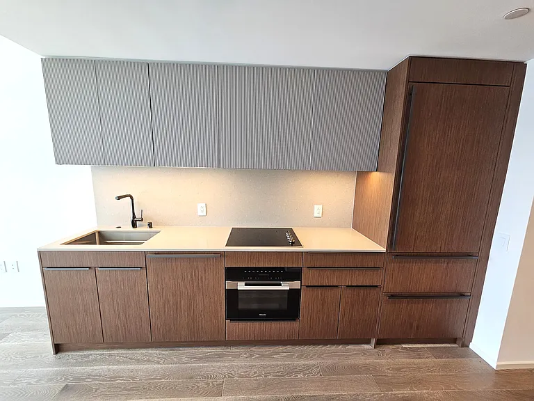 333 Ward Ave #2413 — Photo 3