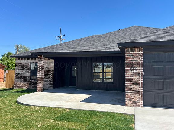 2nd image of 528 Camelot Dr