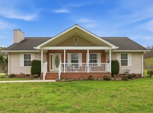 120 Graves Rd, Soddy Daisy, TN 37379
