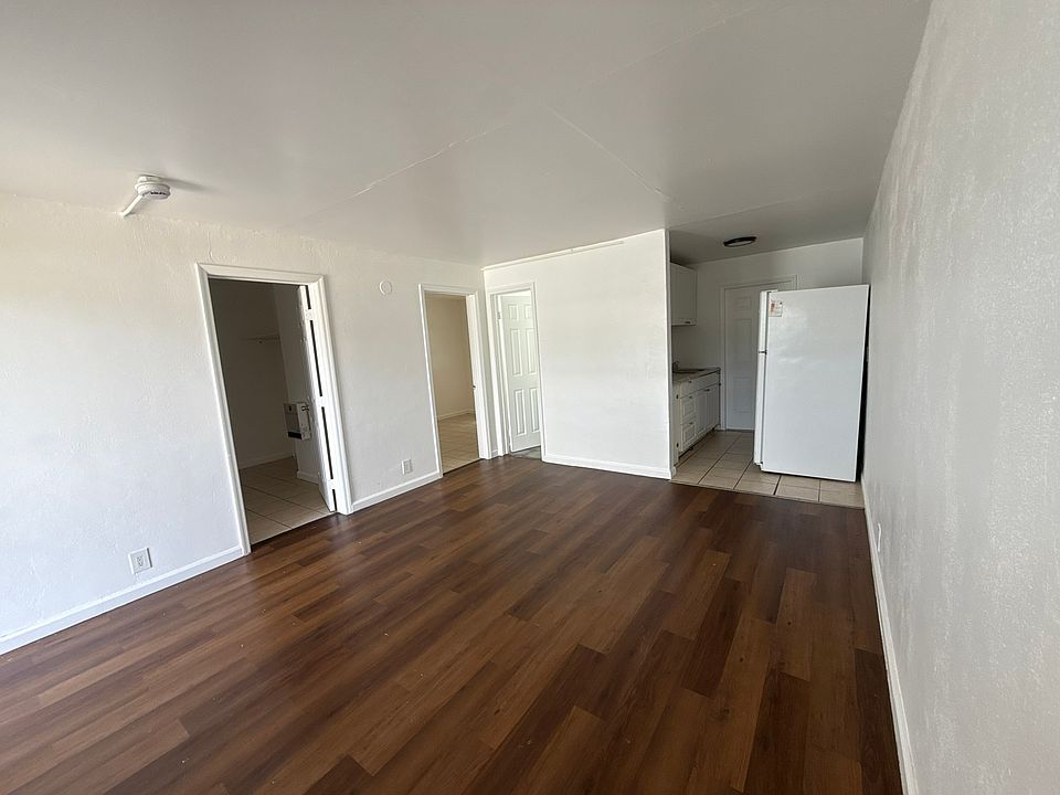1st image of 3049 2nd St #2