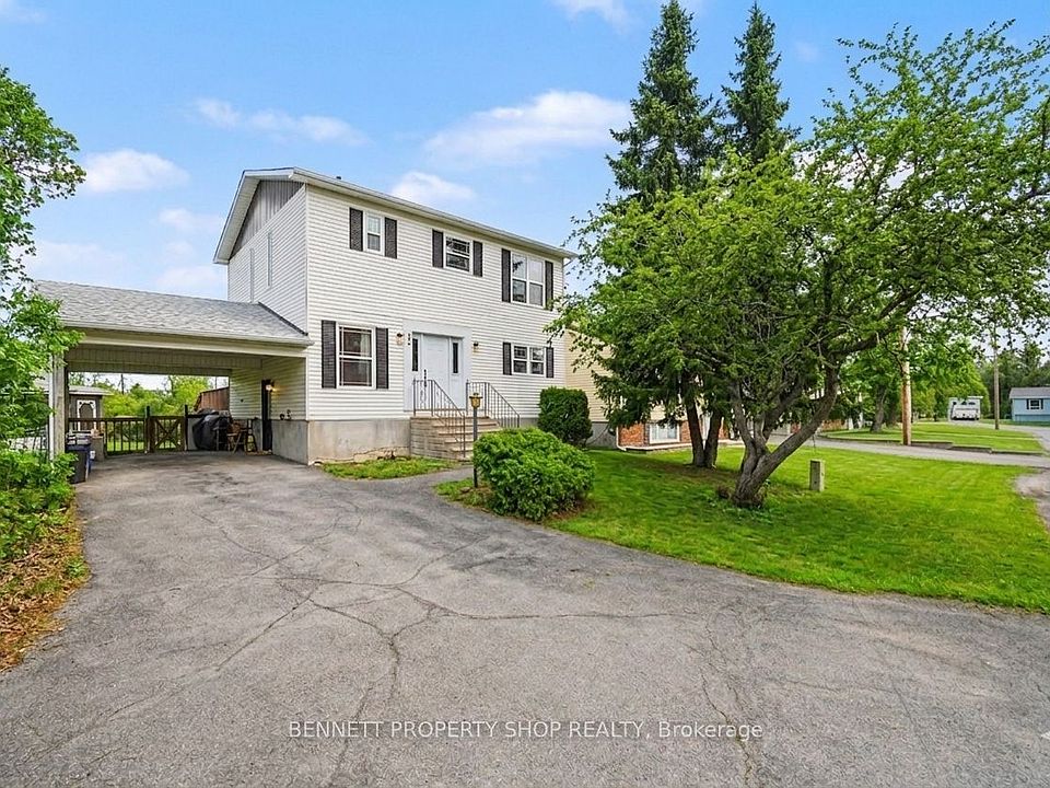 1st image of 22 Poole Creek Cres