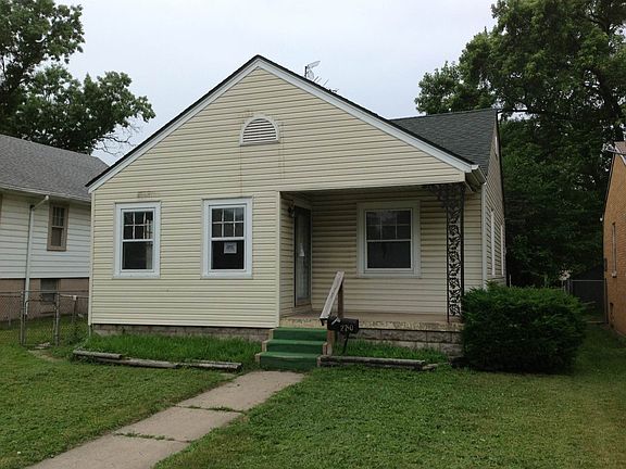 2nd image of 2750 Elkhart St
