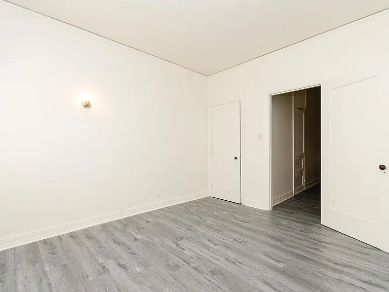 4th Ave 6Plex — Photo 16