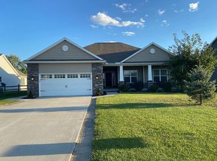 107 Grove Ln, Swanton, OH 43558