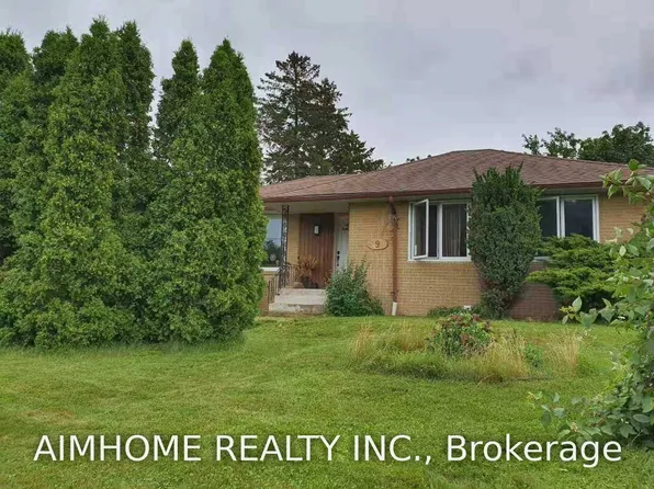9 Maldaver Ave, Mississauga, ON L5M 1W4