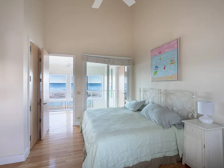 819 Dune Rd — Photo 9