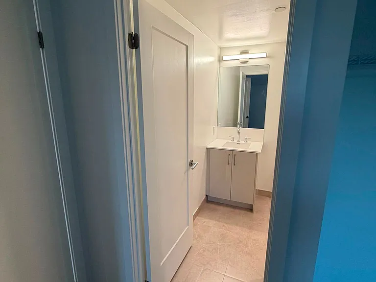 4000 Eglinton Ave W #223 — Photo 5