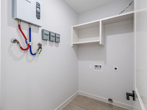 5th image of 1613 Coba Dr