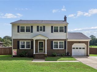 8 Hunts Neck Rd, Poquoson, VA 23662