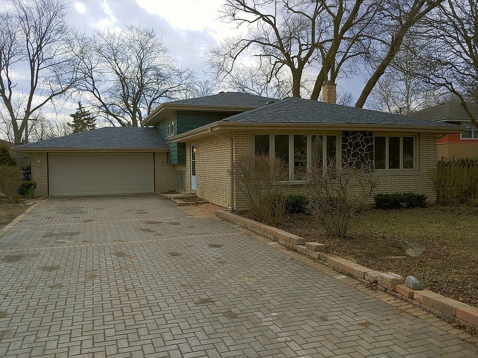 1st image of 6833 W 127th St