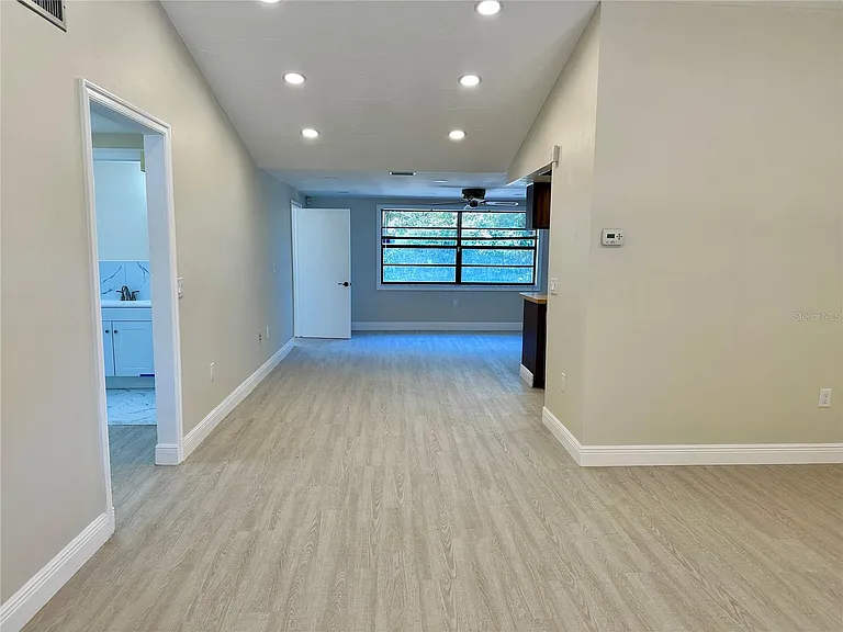 4420 Sawgrass Blvd — Photo 7