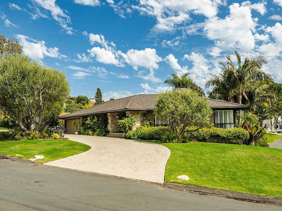 Large corner lot