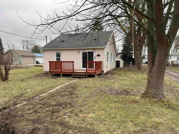 380 Broadbridge Ct, Cottrellville, MI 48039