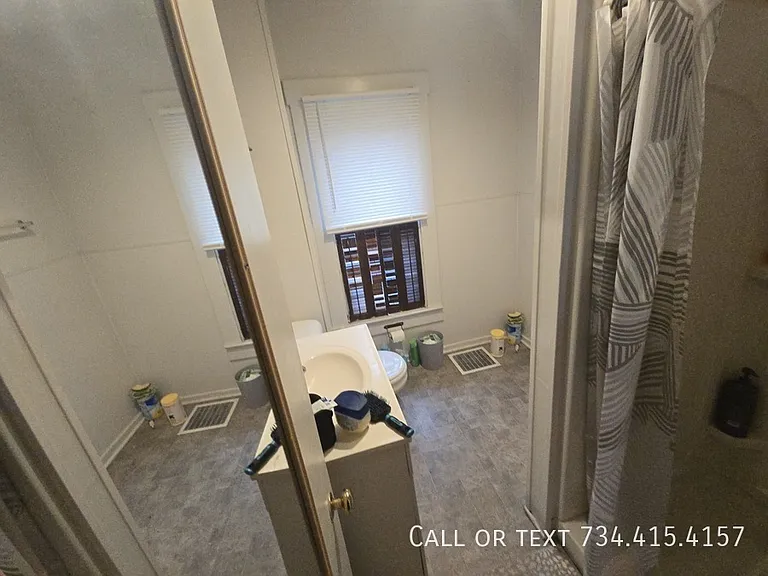 906 Packard St #5 — Photo 16