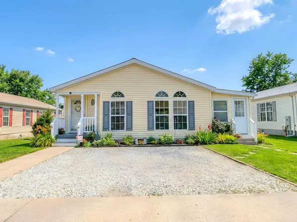 3 Fernwood Ln, Mays Landing, NJ 08330