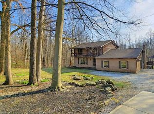 18938 Highpoint Rd, Chagrin Falls, OH 44023