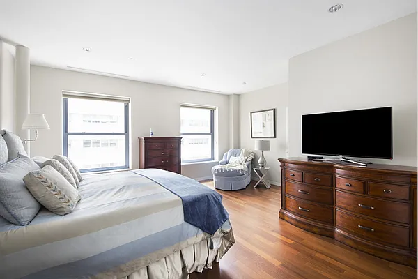 Sold by Stribling | media 4