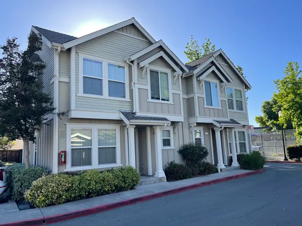 1655 Bloomfield Ln #14, Concord, CA 94520