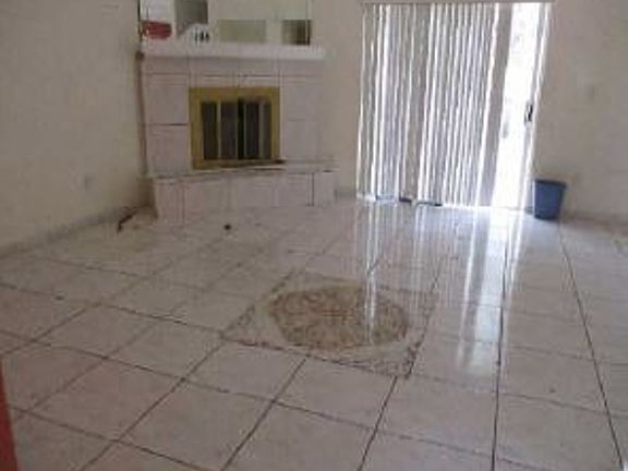 Additional Living Room