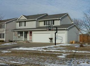 165 SE Glendale Dr, Waukee, IA 50263