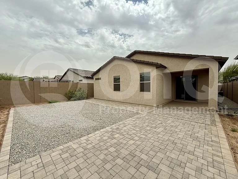 5734 W Getty Dr — Photo 21