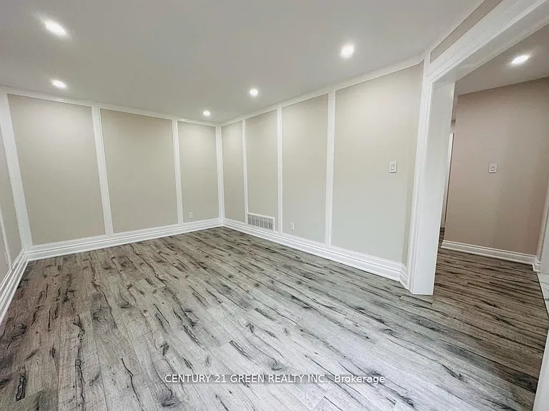 24 Sullivan Dr — Photo 4