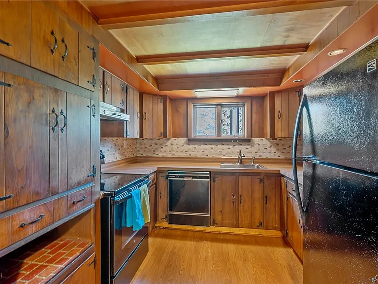 6555 Woodchuck Hill Rd — Photo 20