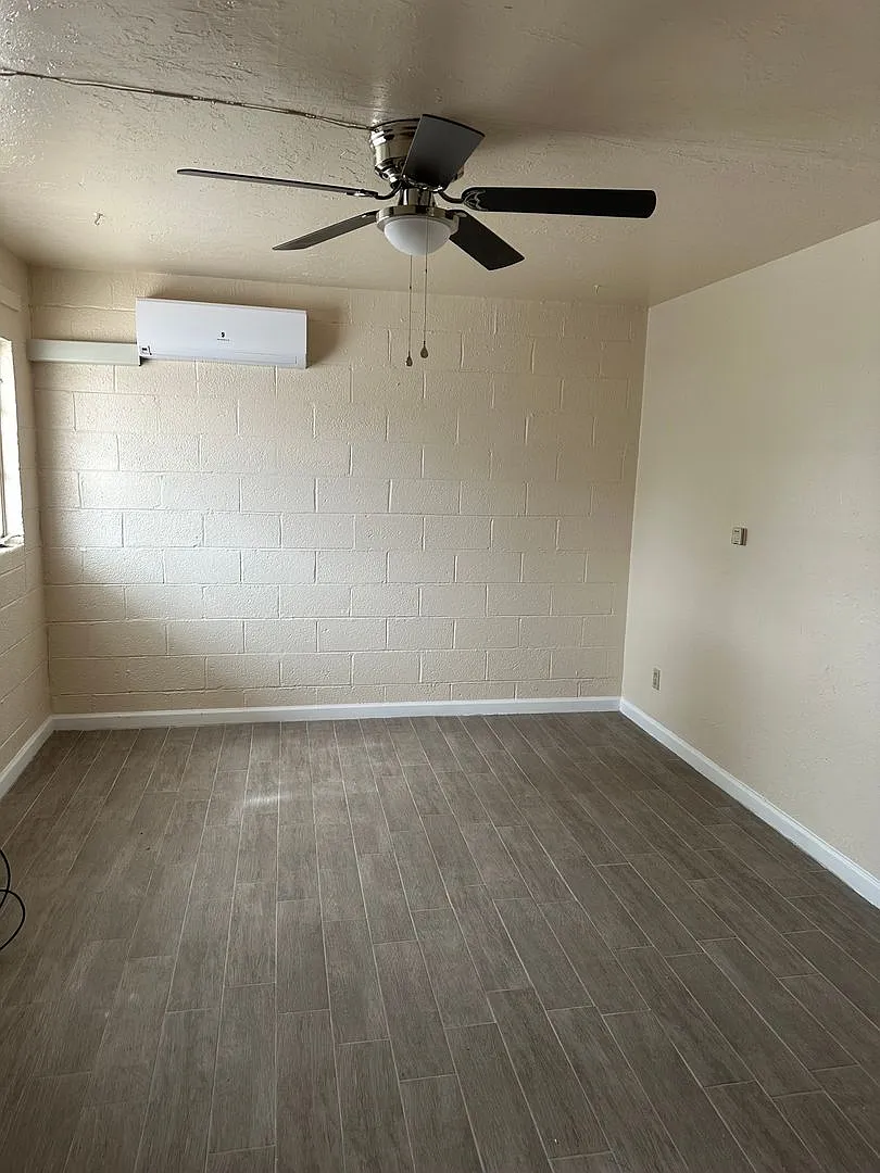 Great 1 Bed 1 Bath located near NMSU — Photo 4