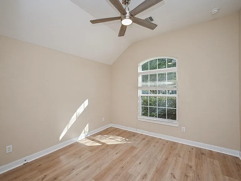 5823 Hillside River Ln — Photo 14