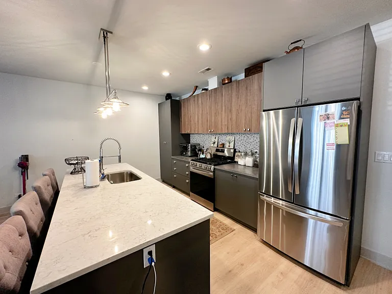 4420 S Prairie Ave #3 — Photo 6