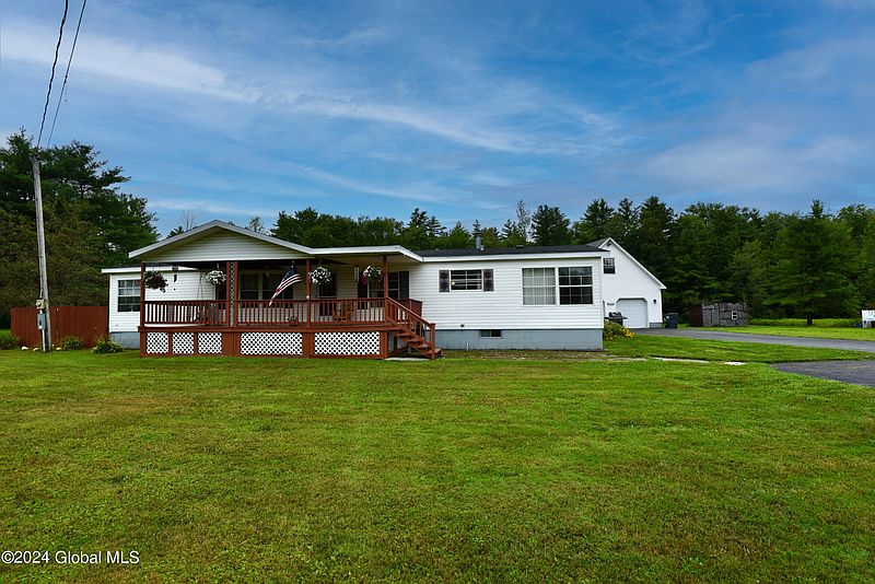3rd image of 2425 County Highway 107