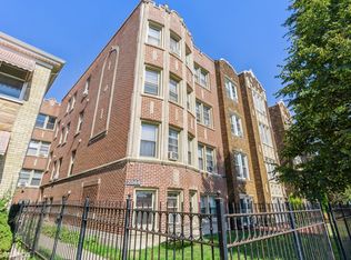 2844 W Addison St APT 3N, Chicago, IL 60618