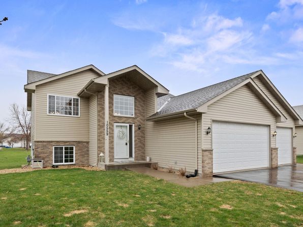 10559 51st St NE, Albertville, MN 55301