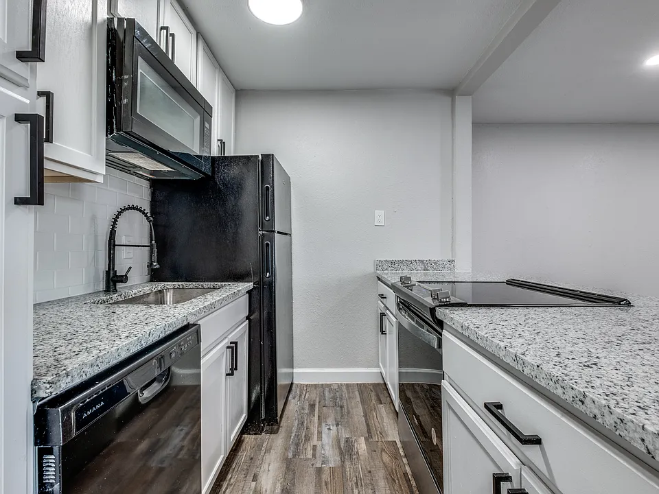 Villa La Paz Apartments