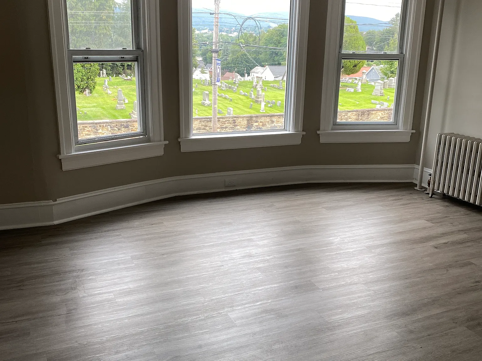 3 bed, 1.5 bath, $1,445 — Photo 4